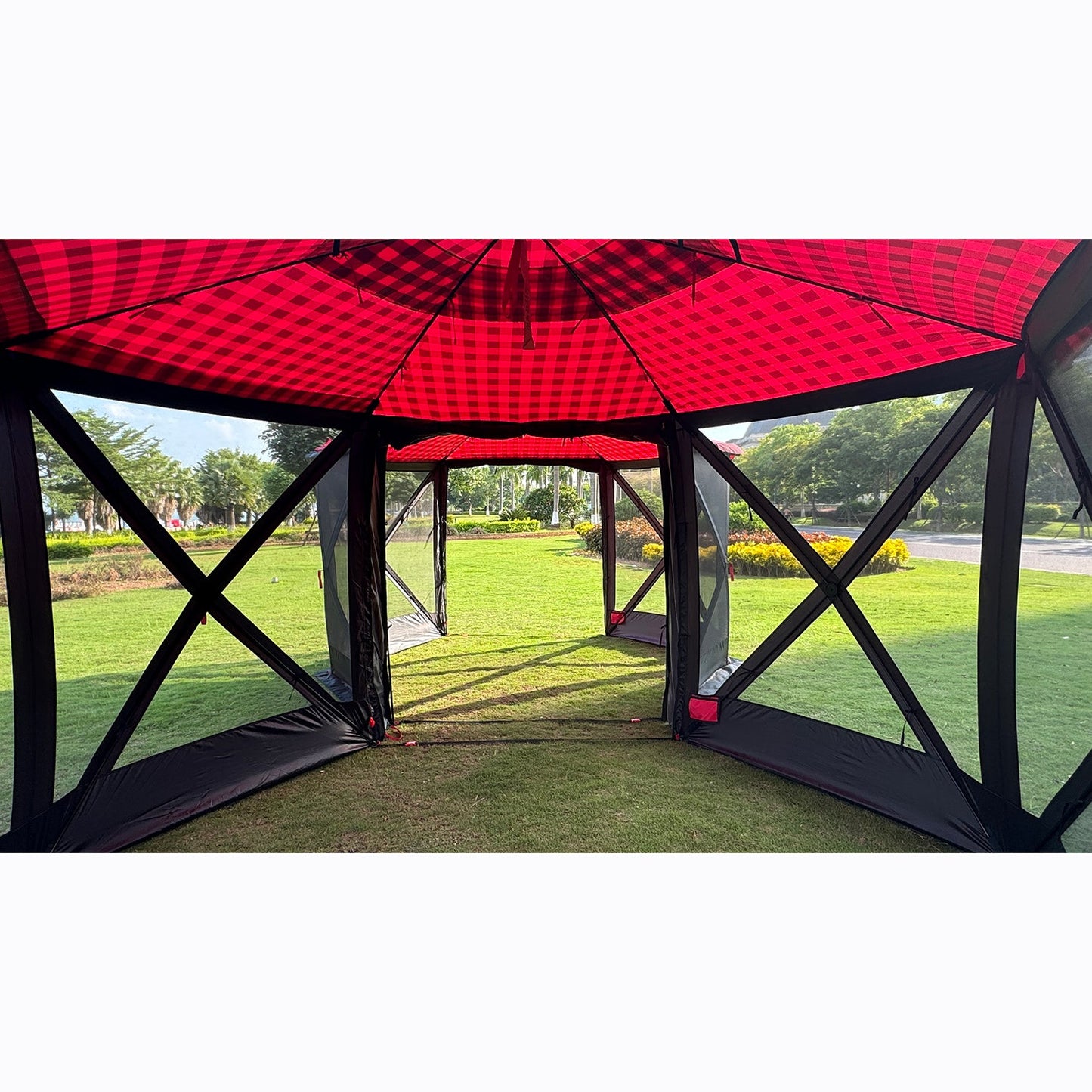 Kuma Super Bear Den Deluxe Gazebo
