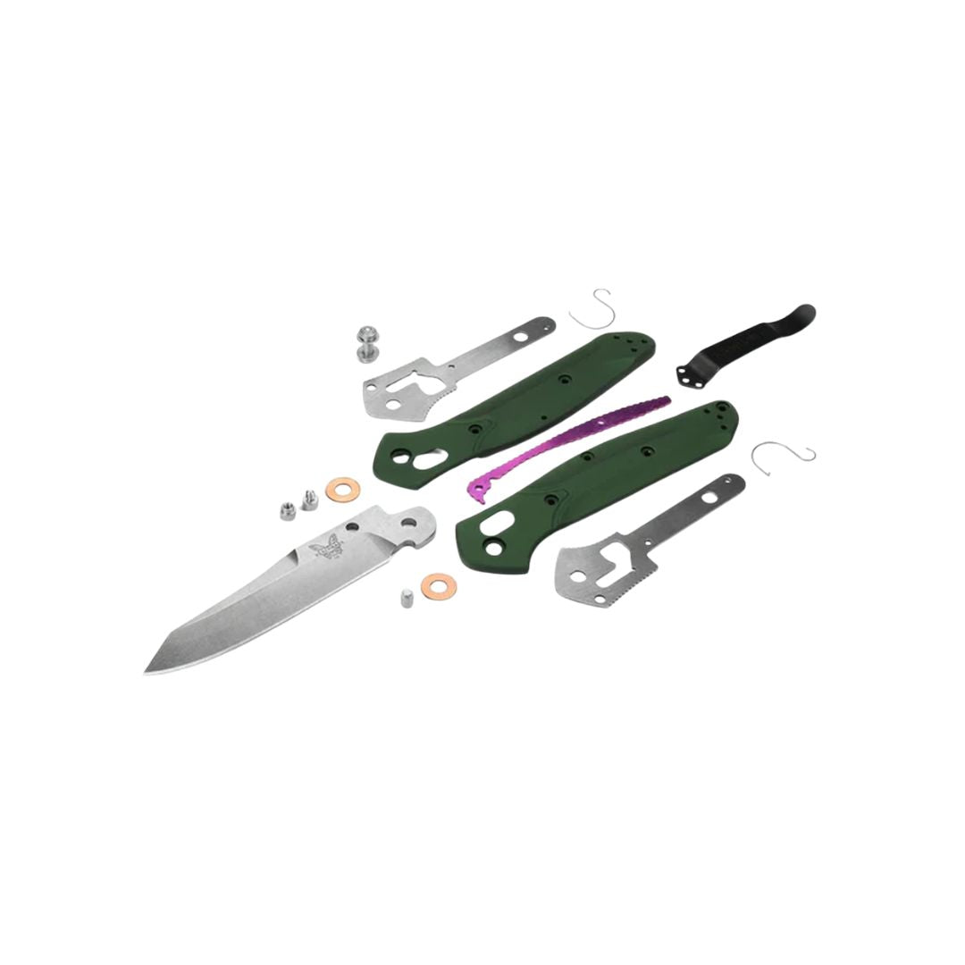 Benchmade 940 Osborne exploded view showing internal components and construction.