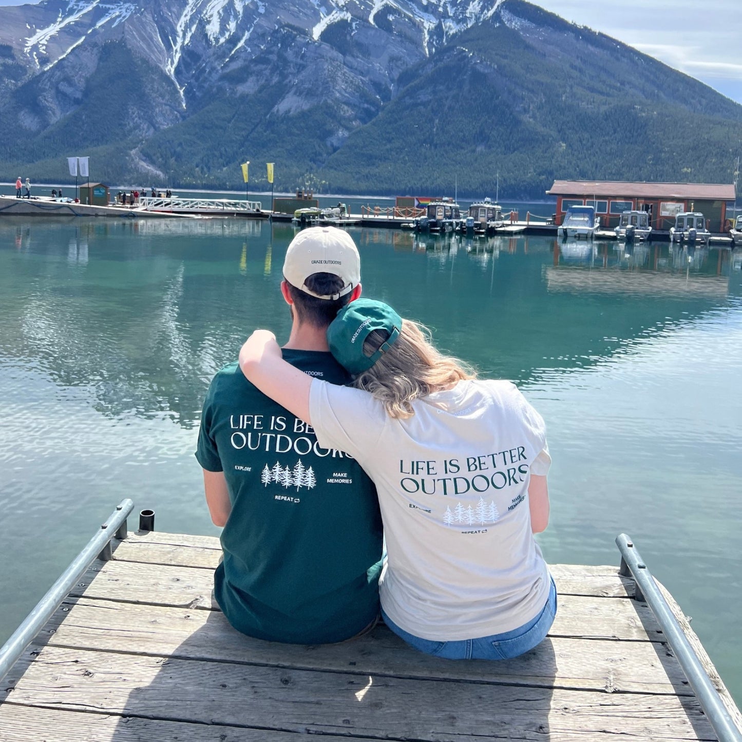 Outdoors Club Tee - Heather Dust